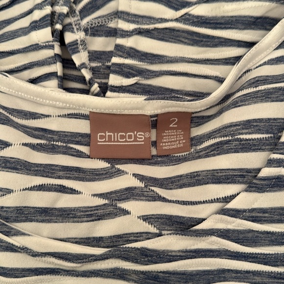 Chico’s Blue & White Textured Shirt - Picture 6 of 6